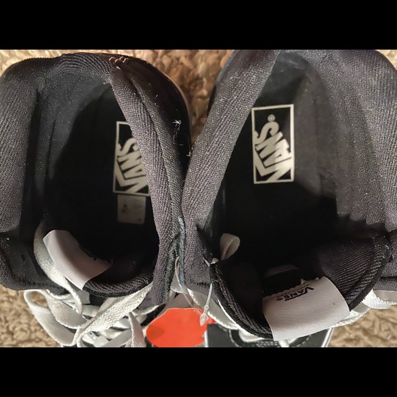 Vans Sk8-Hi with Tags - Picture 2 of 8